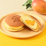 銀の鈴サンドパンケーキ（苺・マンゴー）